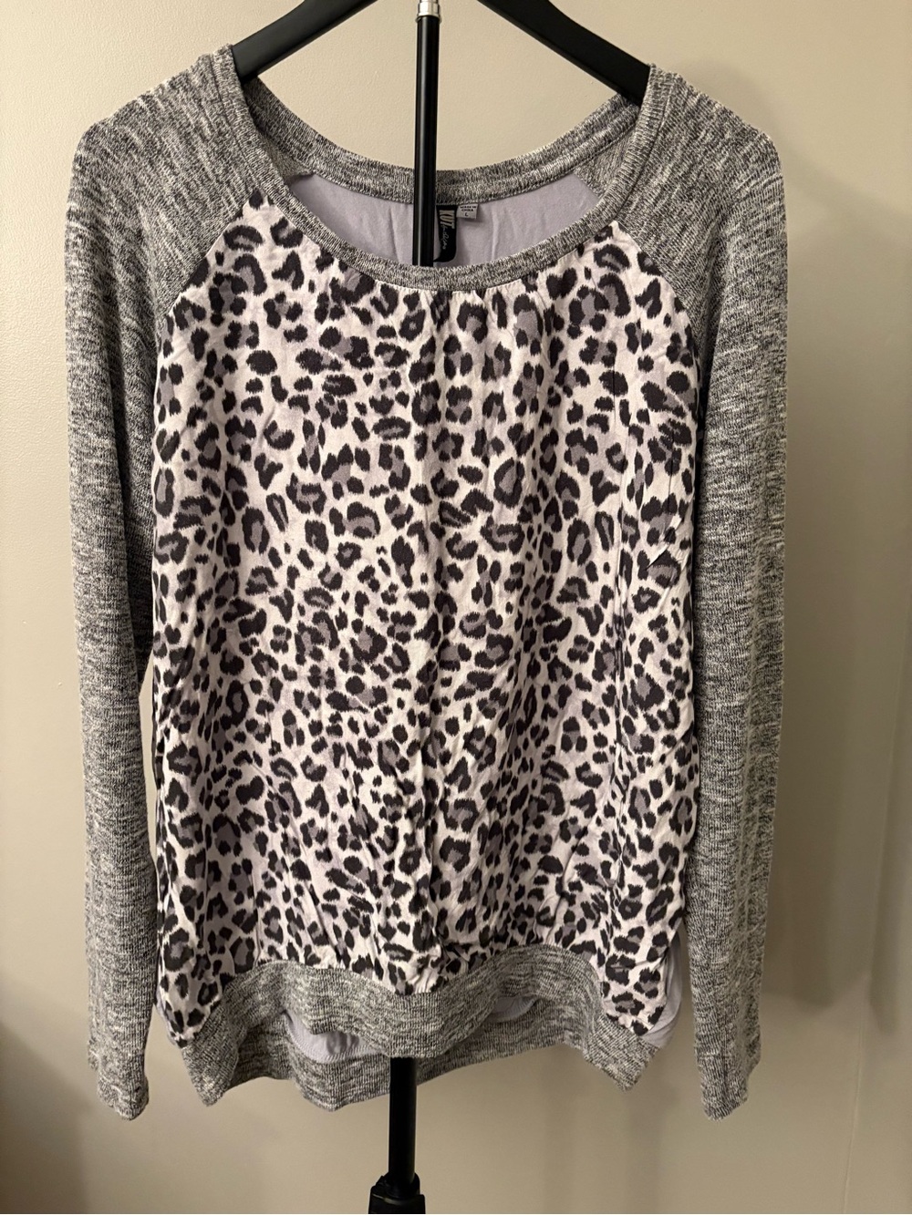 Kut From The Kloth Size Large Mixed Media Leopard Print Long Sleeve Top